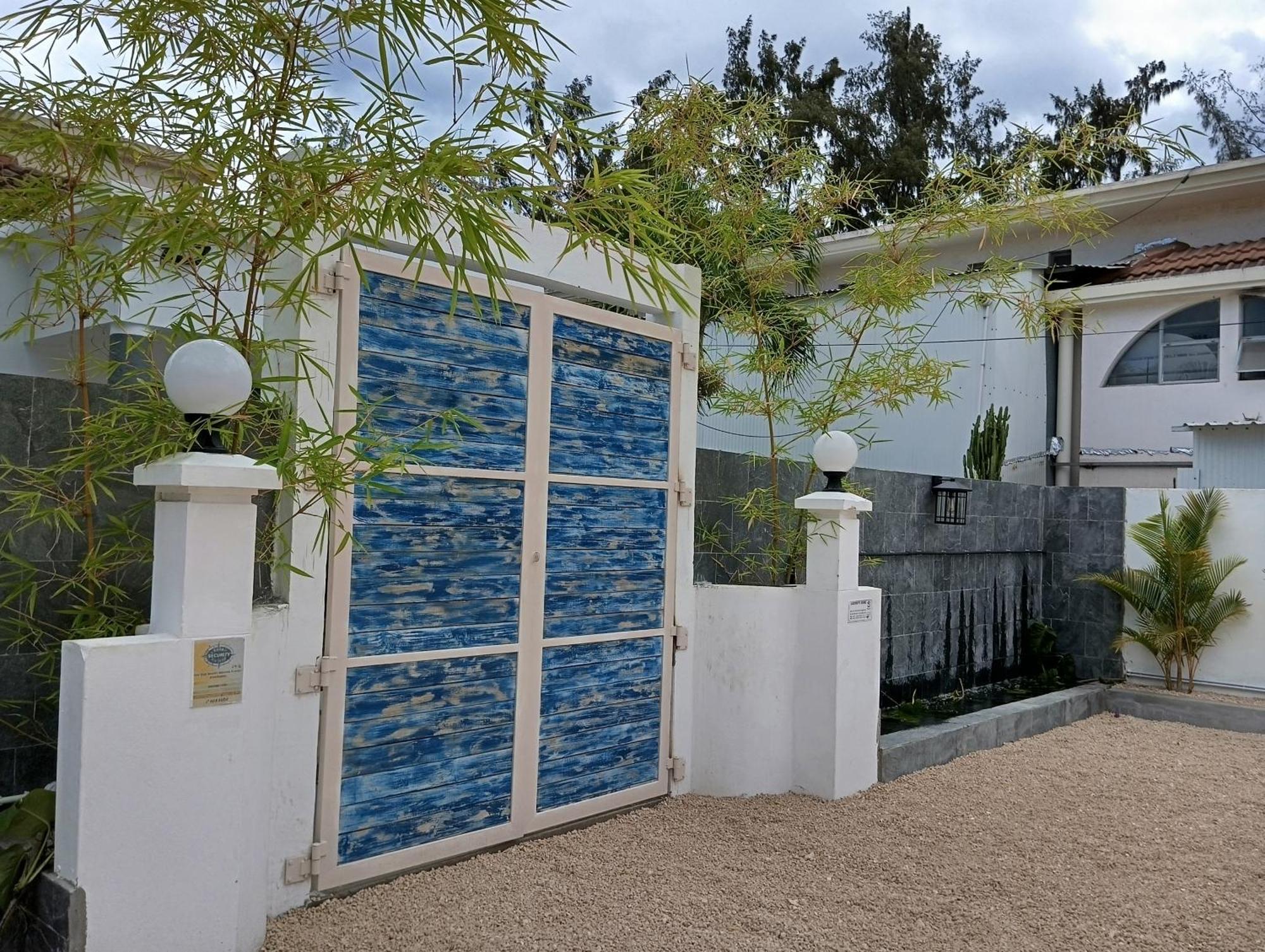 Exotica Sense Aparthotel Flic en Flac ภายนอก รูปภาพ